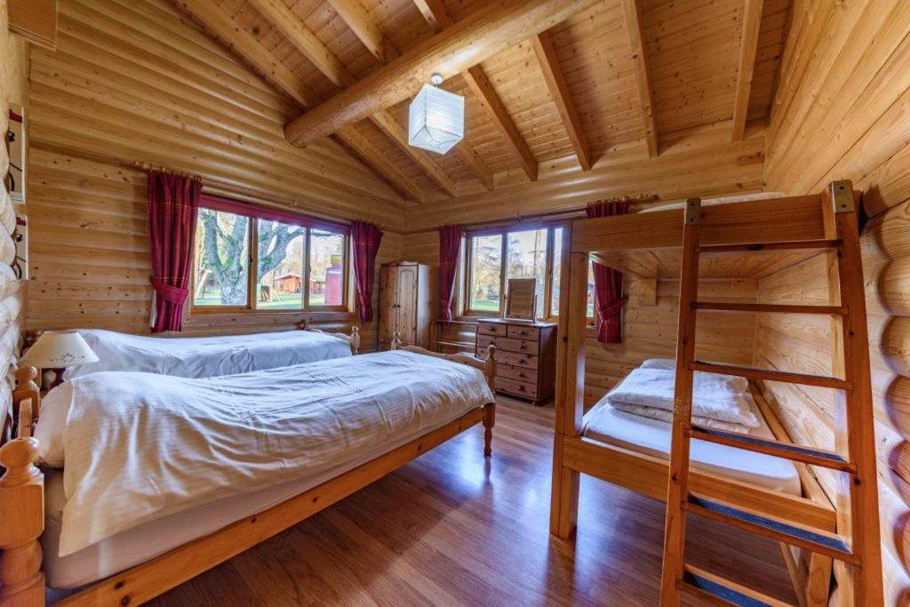 Pinecroft Lodges Ingleton  Exterior photo