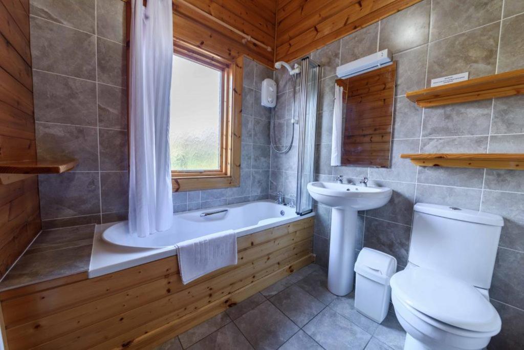 Pinecroft Lodges Ingleton  Exterior photo